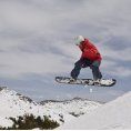 Nie ryzykuj kontuzji – wyposaż się w nakolanniki snowboardowe