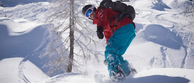 Kurtki snowboardowe – kompromis między wygodą a bezpieczeństwem